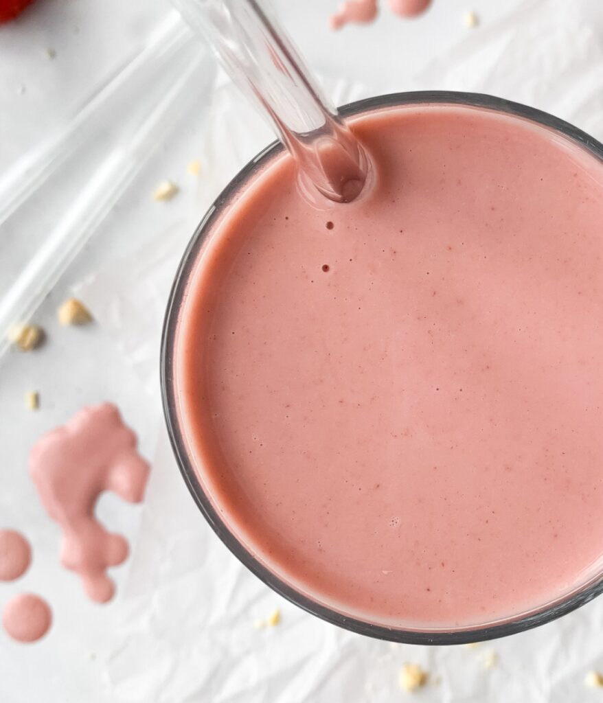 creamy strawberry cauliflower smoothie